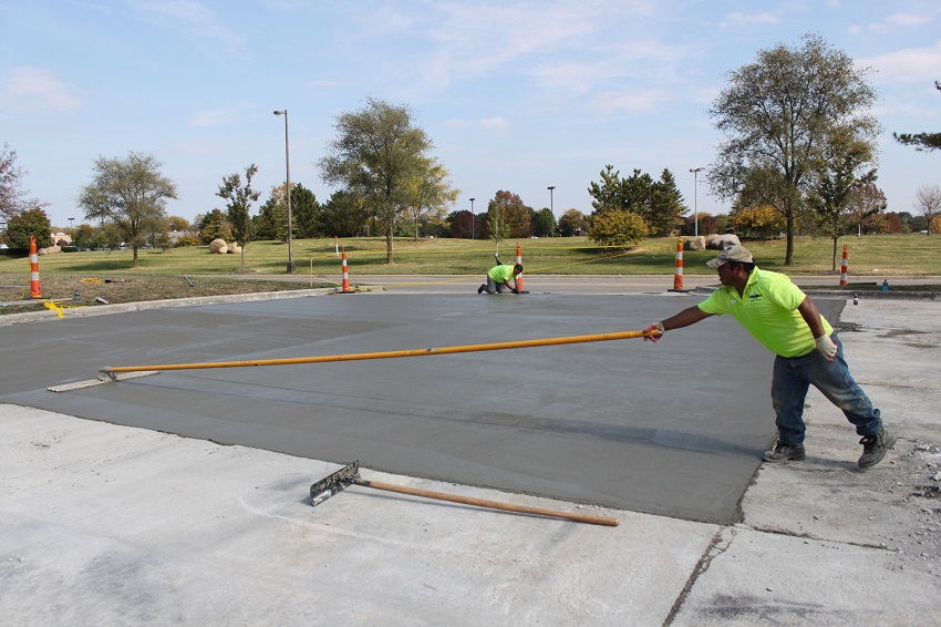 commercial concrete driveway paving