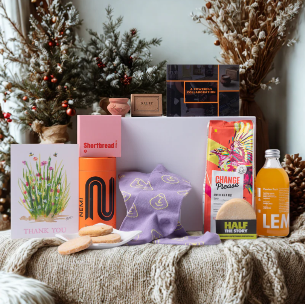 Corporate Gifts UK | Meaningful Client & Staff Appreciation Gifts - Newsglo