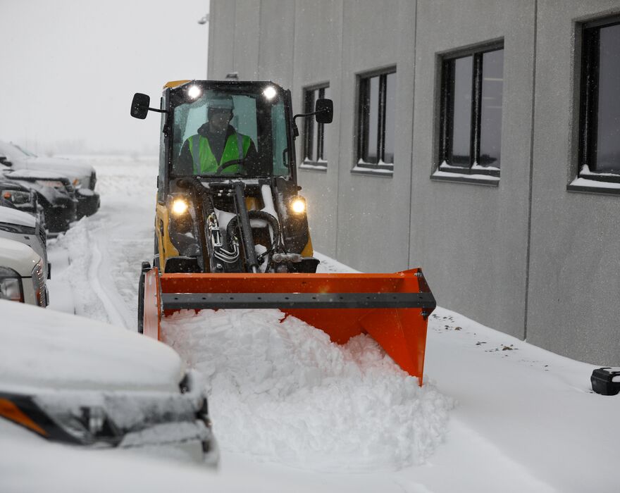 professional snow removal for businesses