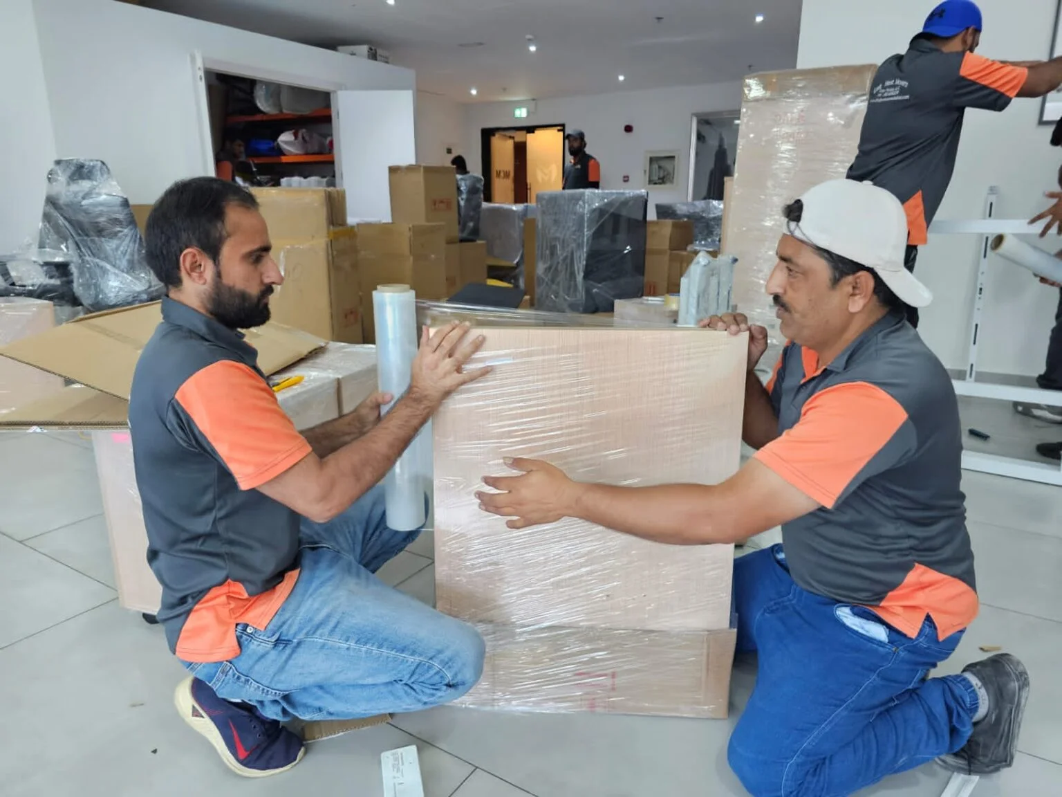 Choosing the Right Movers and Packers in Dubai: East West Movers UAE Insights - Newsglo