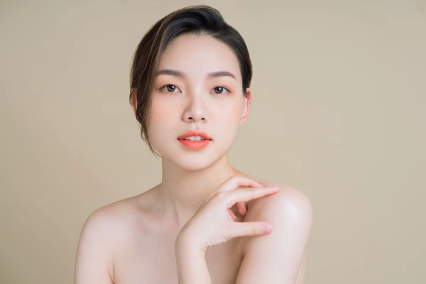 How Facial for Skin Whitening Fades Blemishes