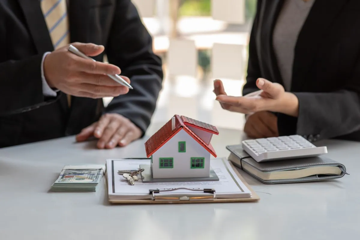 Real estate lawyer mississauga