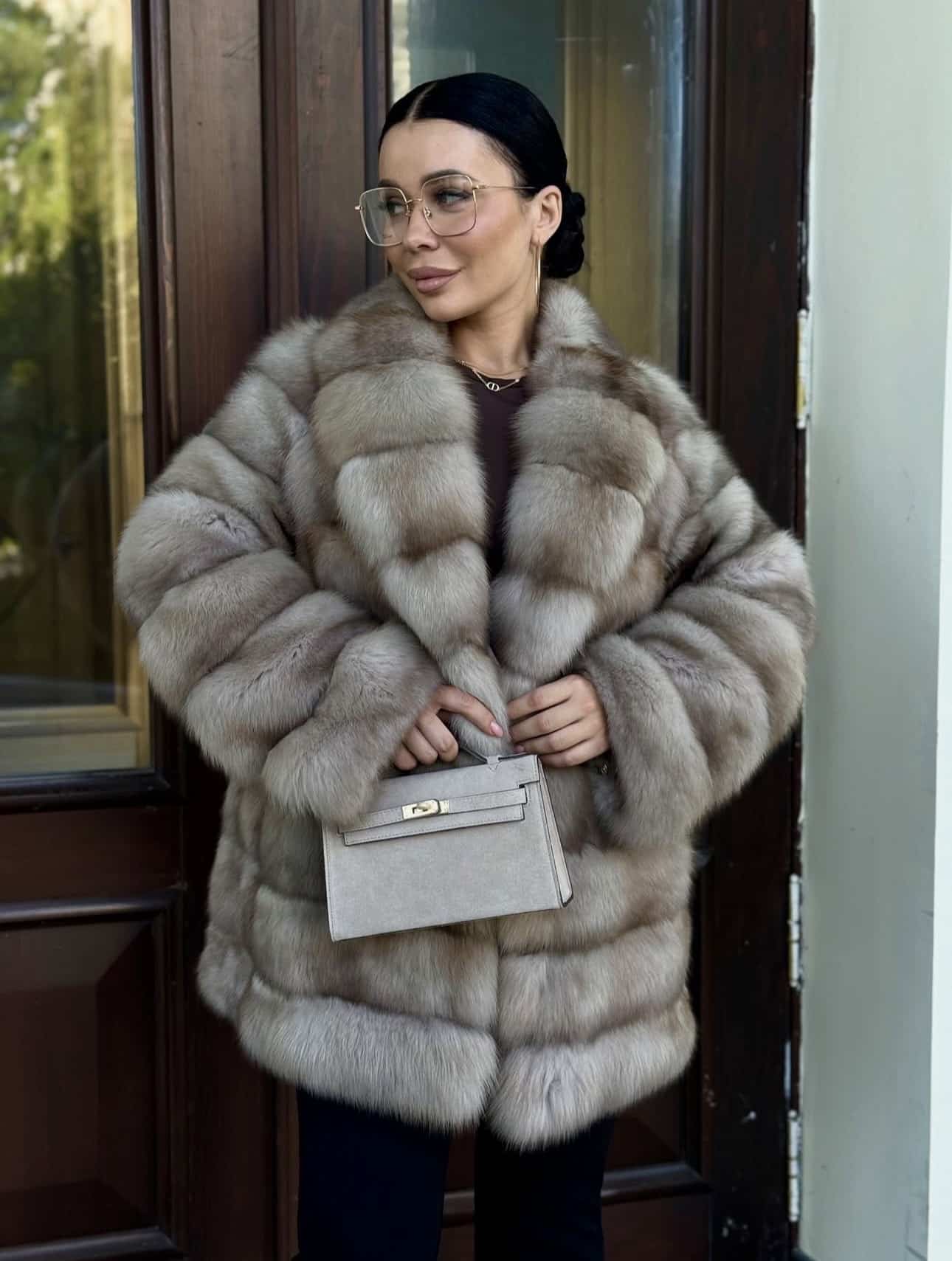 Raccoon Fur Blankets: Key Details Most Shoppers Miss - Newsglo