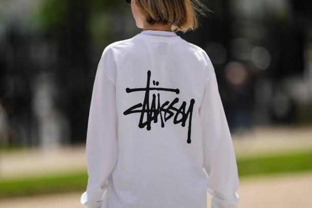 Winter Streetwear Energy in Florida: The Sunshine State’s Take on the Stüssy Hoodie - Newsglo