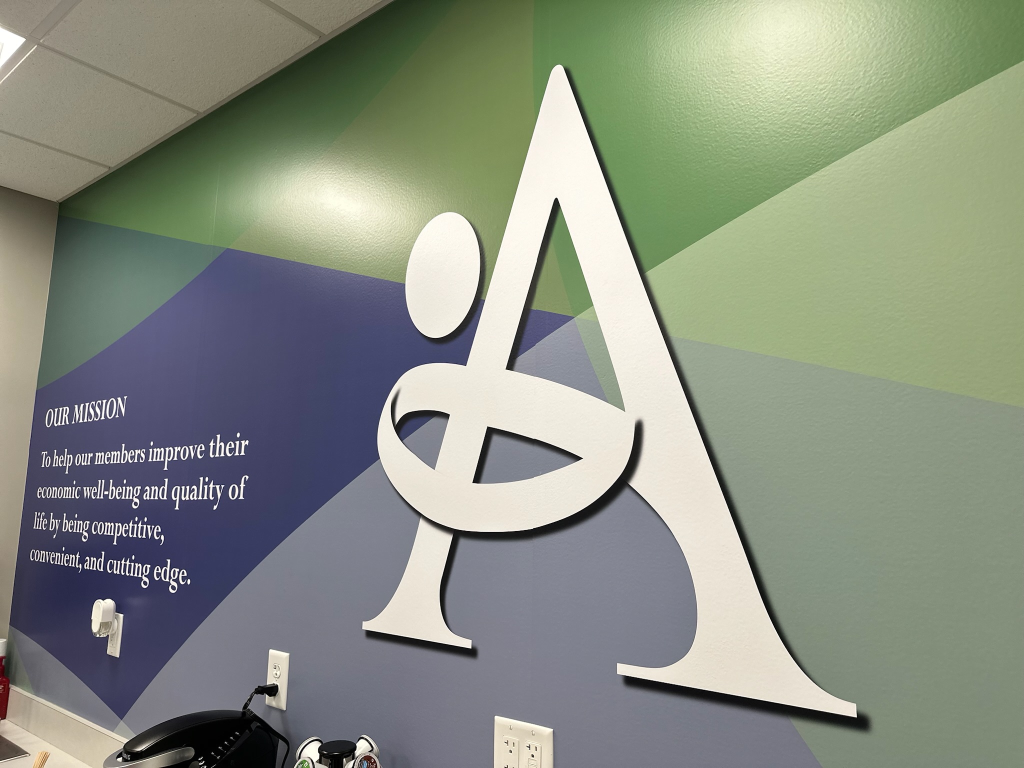 How Custom Indoor Office Signs in Columbus Improve Employee Experience - Newsglo Indoor Office Signs