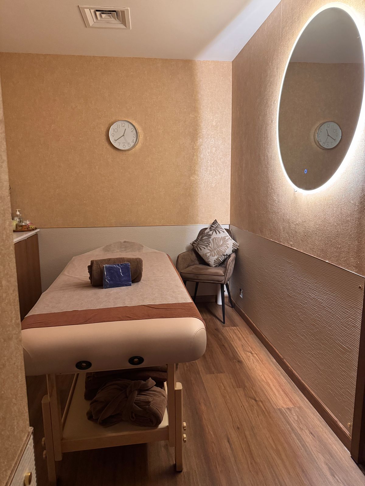 Massage center in barsha