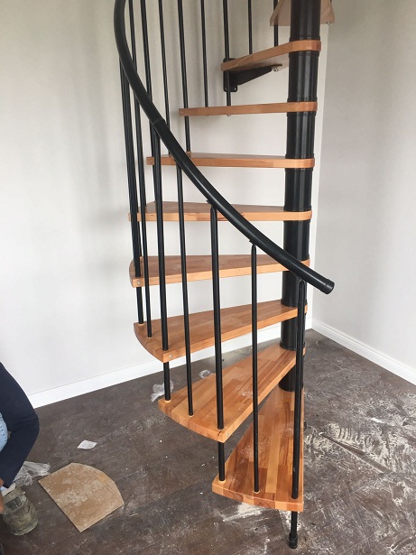 Döner Merdivenler - Newsglo