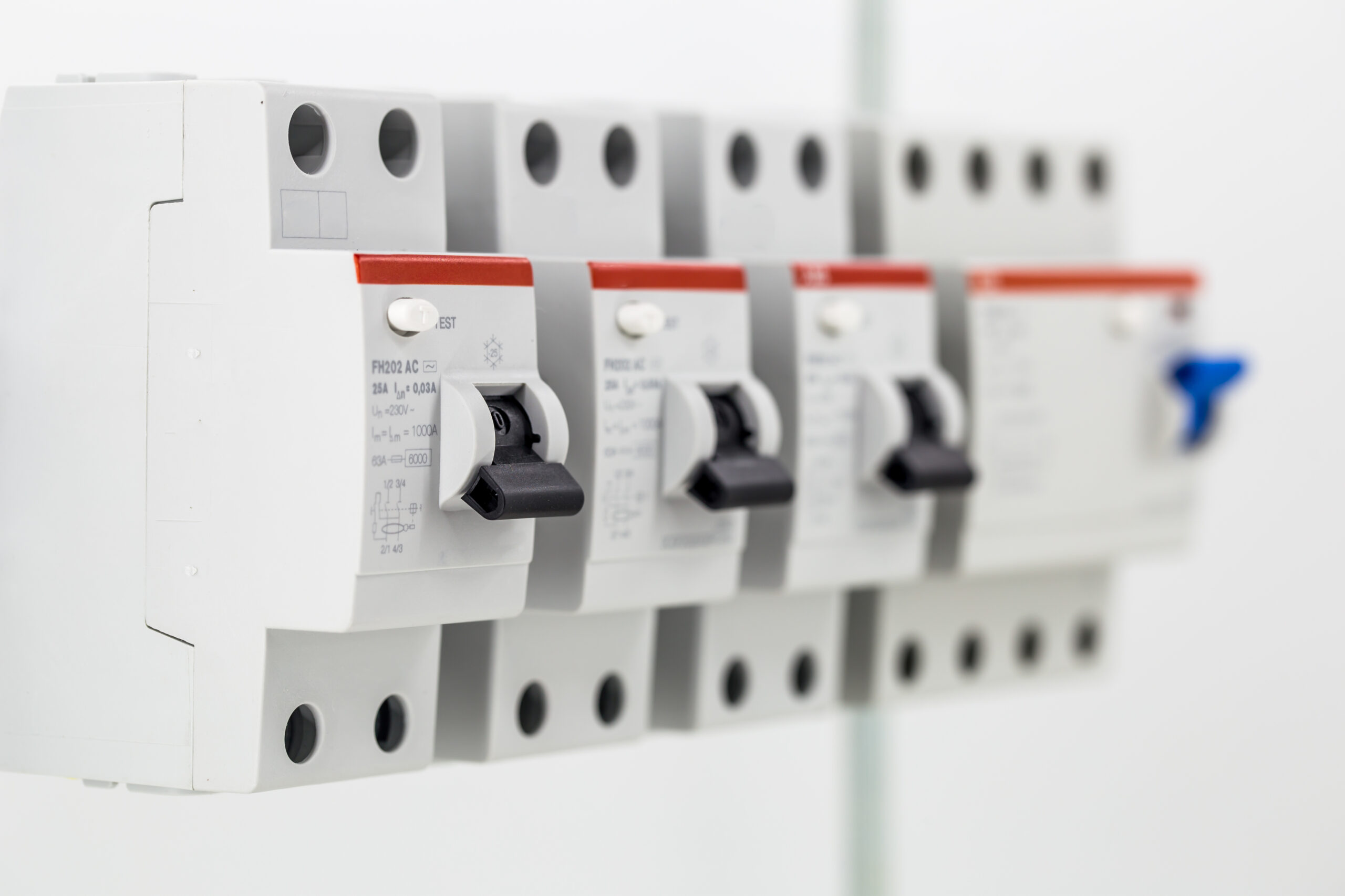 What Are the Key Features of an Event Power Distribution Board? - Newsglo