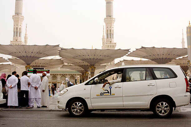 Top Tips for Choosing the Right Umrah Transport in Makkah and Madinah - Newsglo