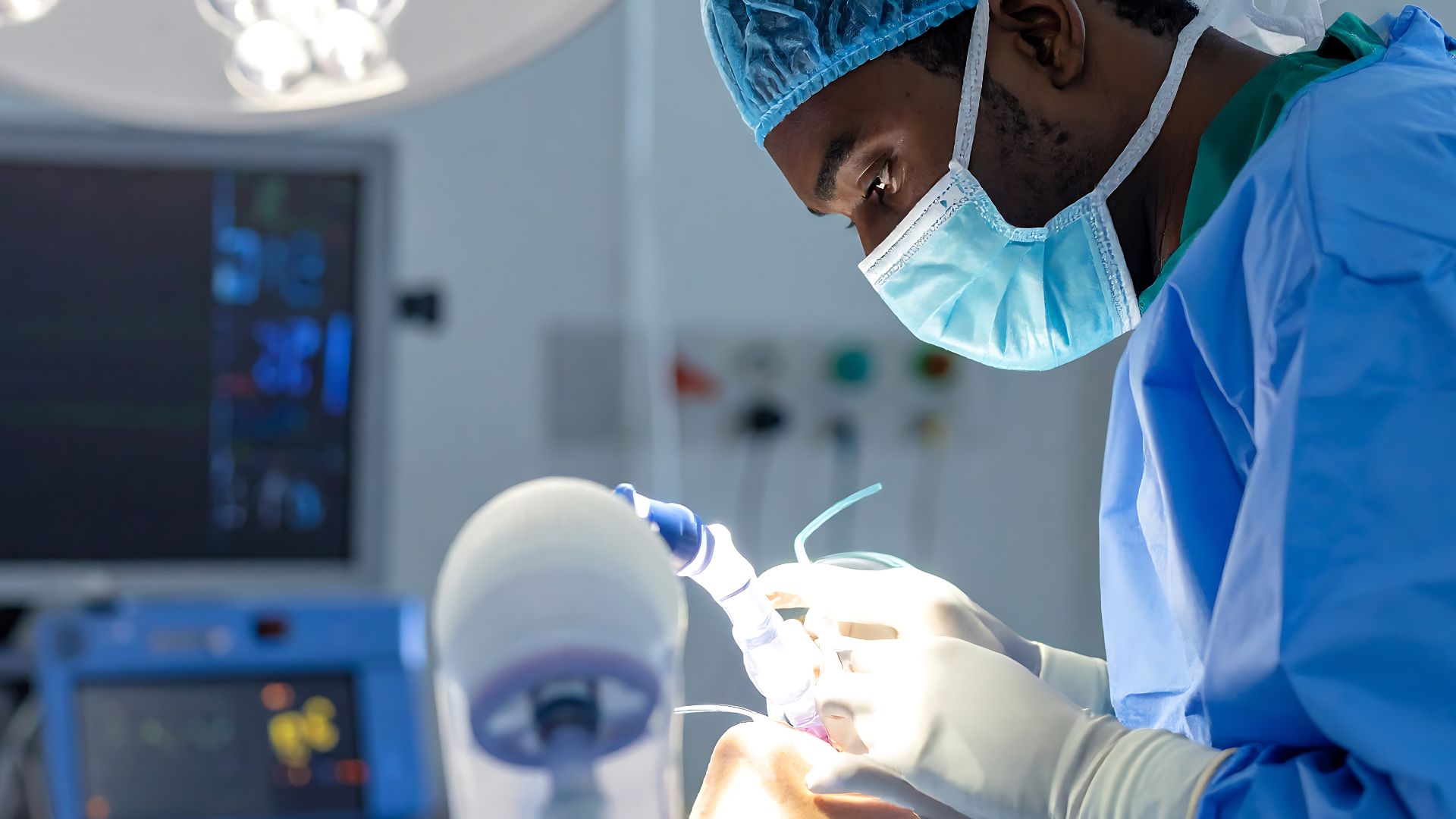 Cataract Surgery Devices Market