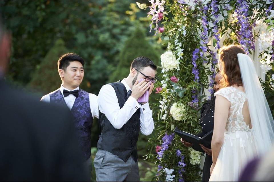 Benefits of Expert Wedding Officiants in NYC Online - Newsglo