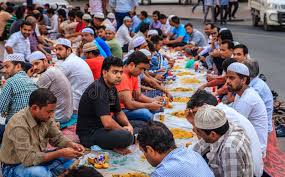 Iftar Meal Box: A Valuable Ramadan Gift to Share Blessings among the Needy - Newsglo